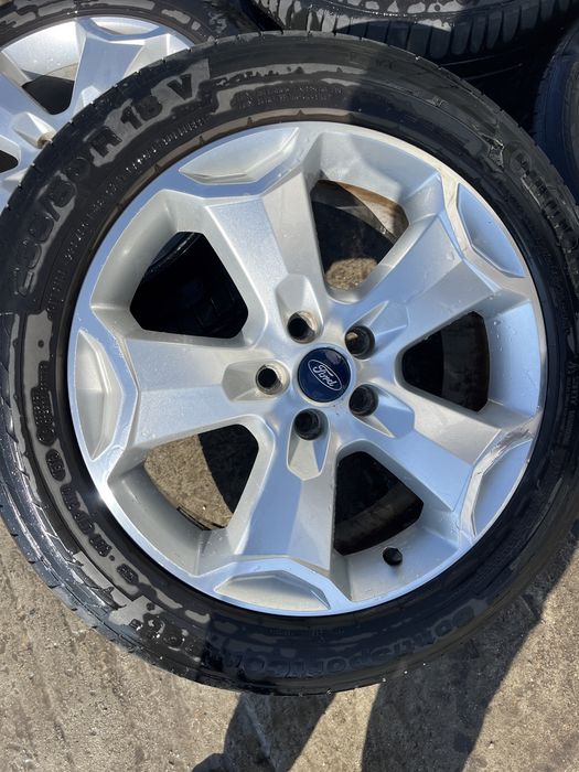 Джанти Ford Kuga