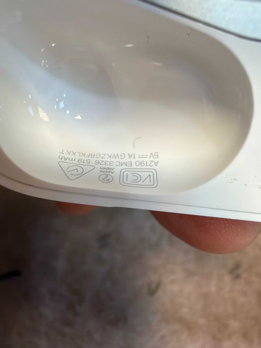 AirPods Pro 1 модел A2083 кутия за зареждане