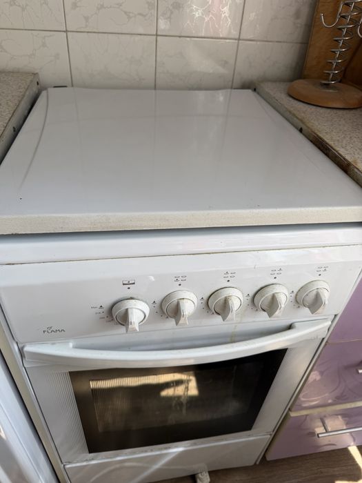 Газ  плита с духовкой