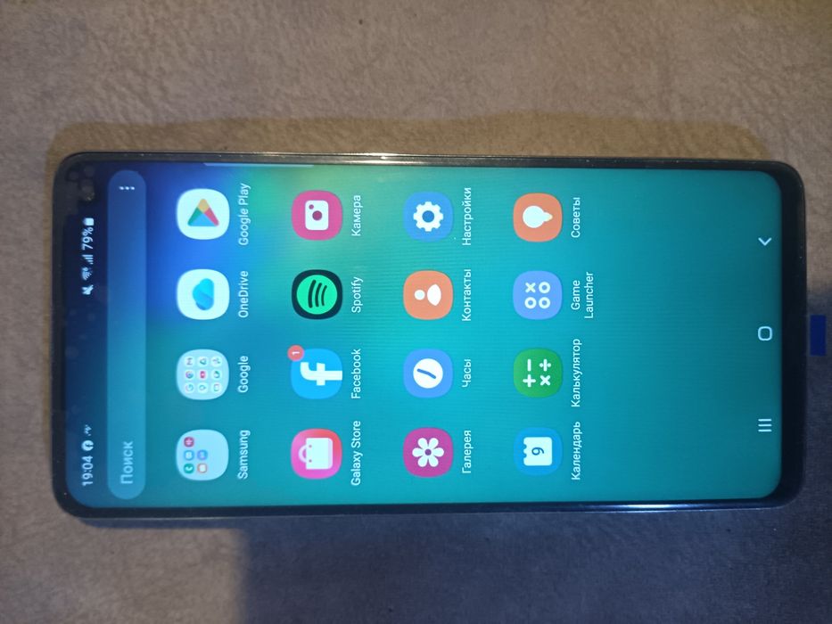 Смартфон Самсунг s10   128g /8