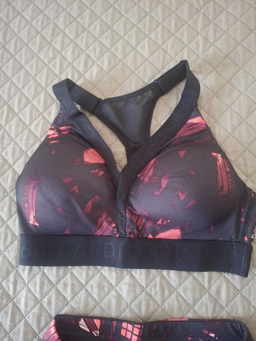 Vand compleuri sport dama URGENT si NEGOCIABIL