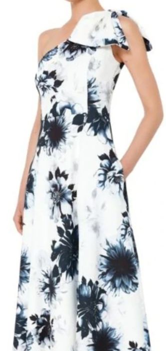 Rochie premium pe umăr