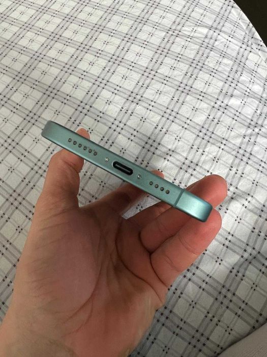 iPhone 16 Plus 128GB e-sim America