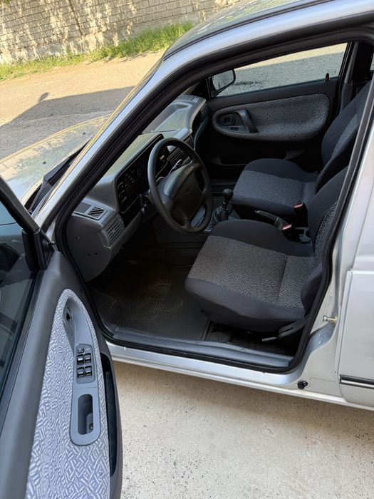 Nexia 1 sotiladi 4.600$