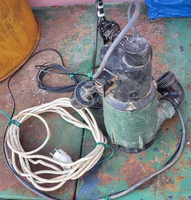 Pompa de apa murdara