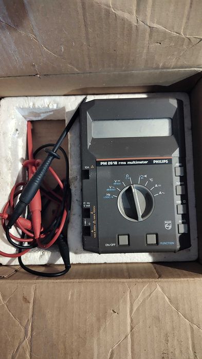 Мултиметър Philips PM 2618