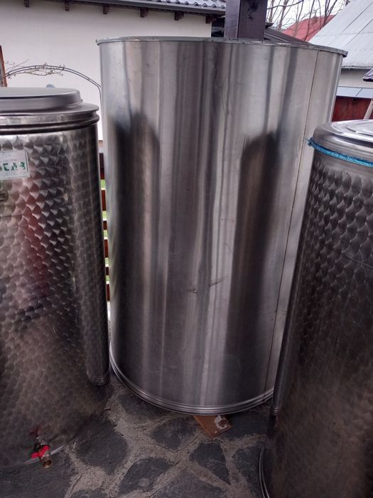 Vase de inox pentru vin