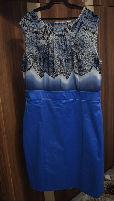 Rochie albastra simplă