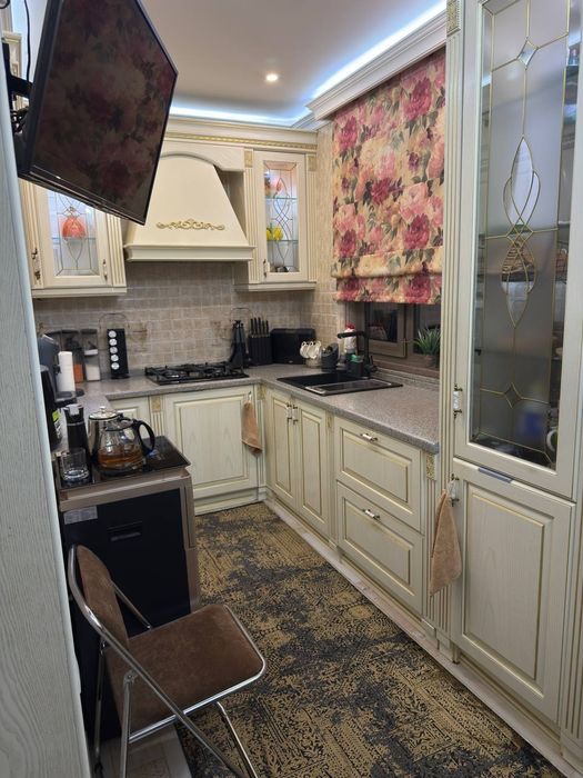 3/4:4 Дархан Кара Ниязова 77серия 72кв.  Евроремонт мебель техника