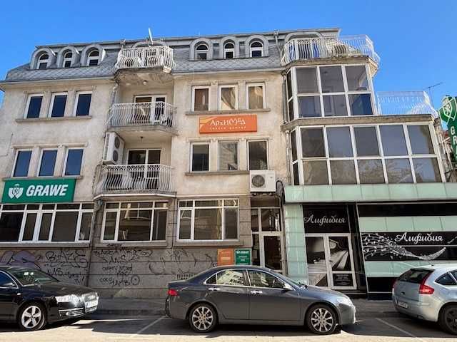 Продава се Офис в Русе, Център - 947 кв.м за 754 €/кв.м - Снимка #3