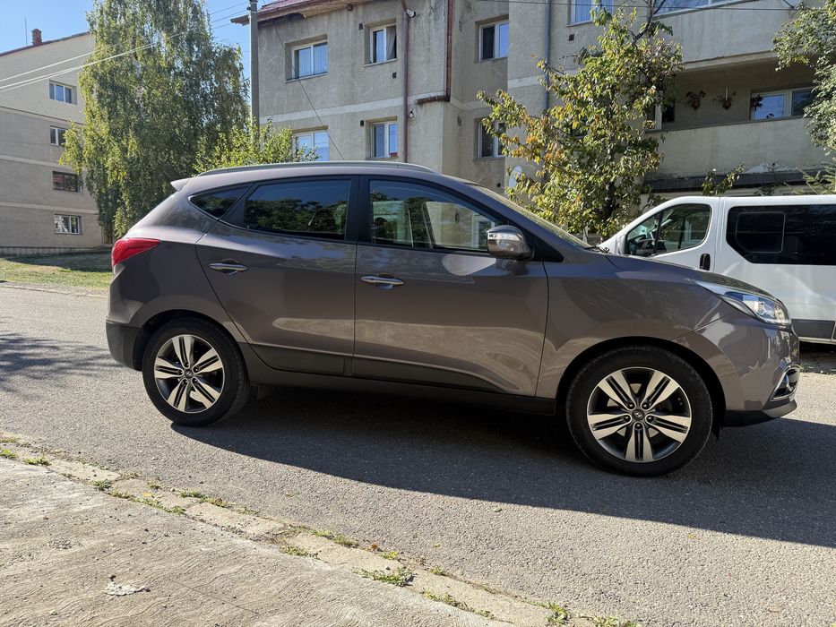HYUNDAI ix35 2015 — imagine 2