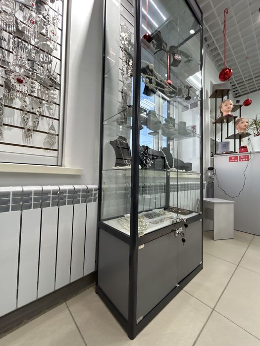 Продам витрины торговые