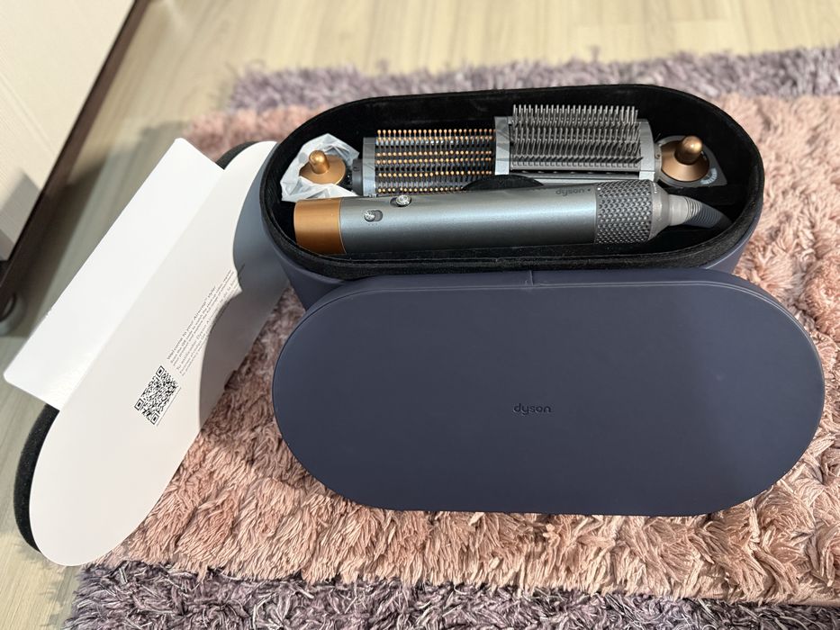 Dyson Airwrap Multi Styler - culoare negru&portocaliu