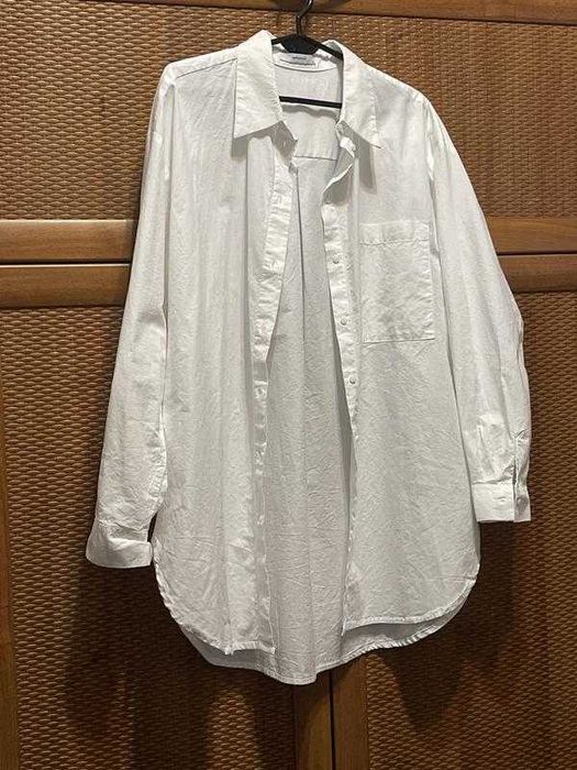 Бяла ризка Reserved