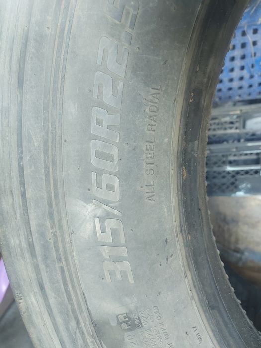 Шины  два для грузавыей машины