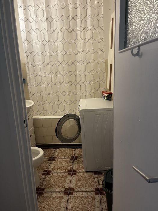 Inchriez apartament in Bucuresti , Sector 3