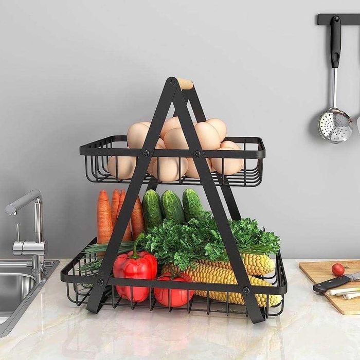 Декоративна кошница за плодове, изработена от метал, на два етажа