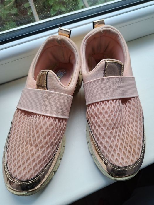 Кроссовки турция