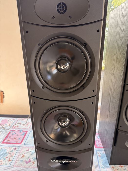 Boxe podea Wharfedale Valdus 400
