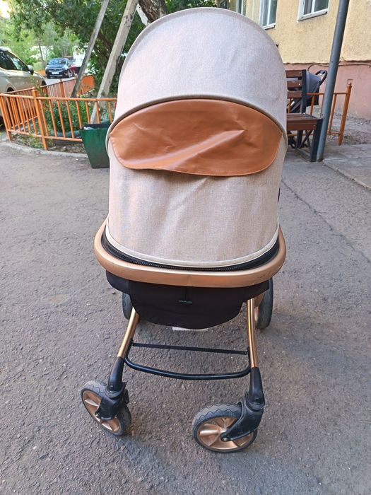 Продам детскую коляску