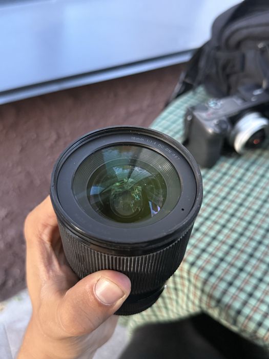 Объектив Sigma 16mm f1.4