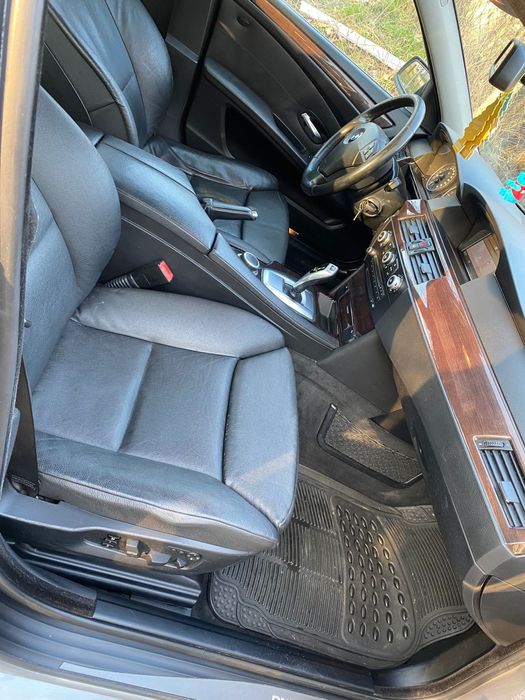 Vand Bmw 530d 235cp