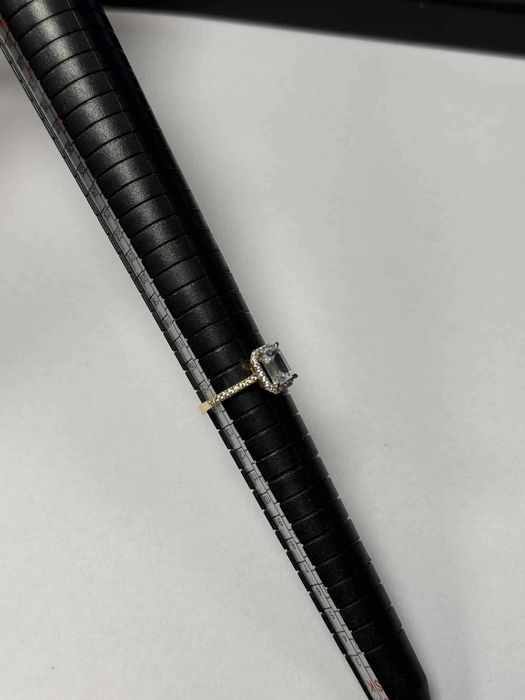 Продавам Златен Дамски Пръстен 14к 585