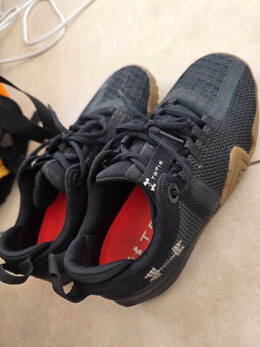 Adidasi crossfit under armour tribase reign 6