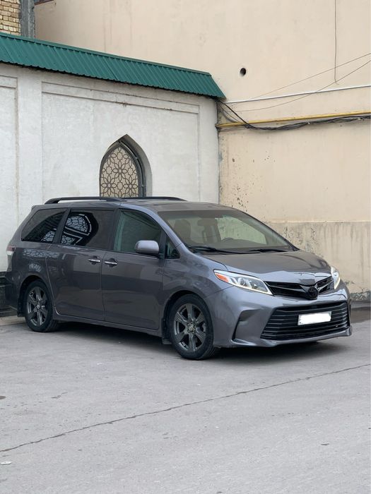 Toyota Sienna 2017 3.5L