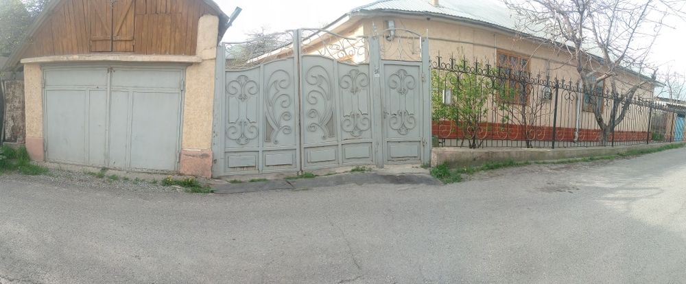 Үй сатылады.  Жеке тұрғын үй.