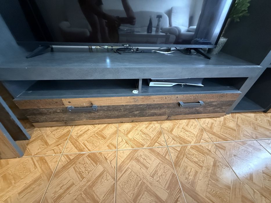 Секция от 4 части