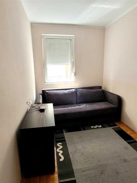 Дава се под наем Двустаен апартамент в Пловдив, Остромила - 55 кв.м за 260.1 € - Снимка #4