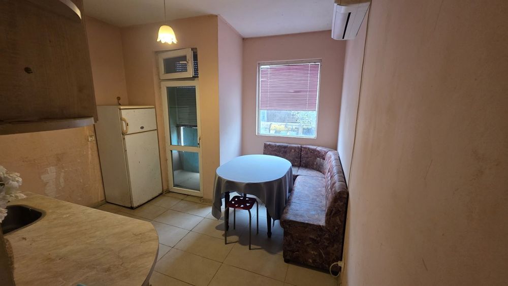 Продава се Тристаен апартамент в Плевен, Индустриална зона - 86 кв.м за 581 €/кв.м - Снимка #2