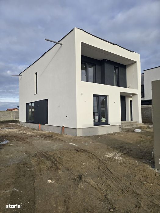 Casa de vanzare in Sanmartin