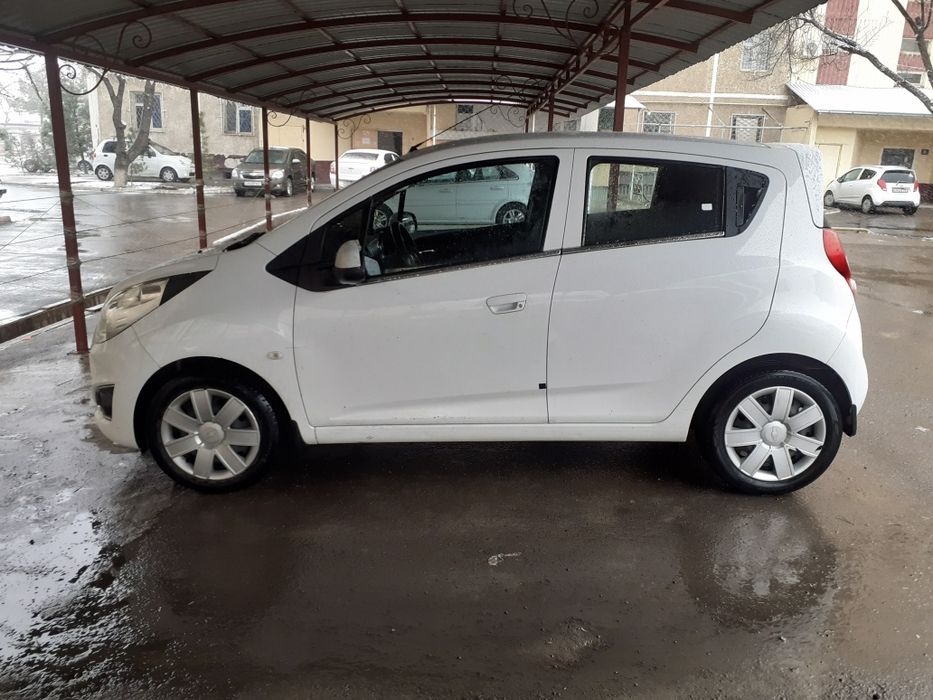 Spark 2018-yil. 241000 km yurgan. Kraskasi  yo'q. Toptoza moshina. 4-p