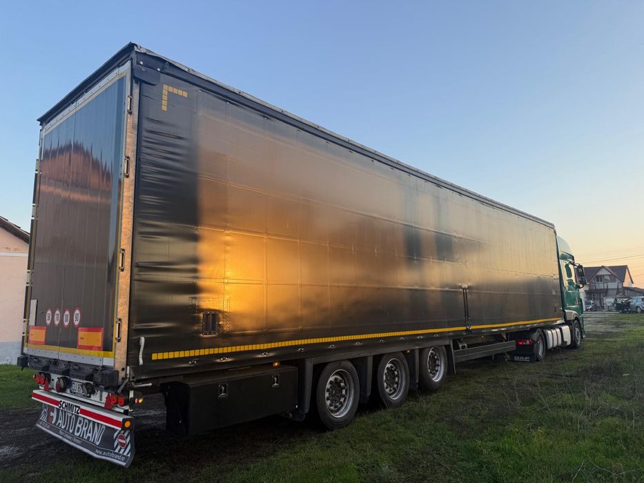 Remorca Schmitz MEGA