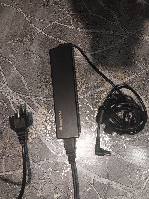 Lenovo zaryadchik