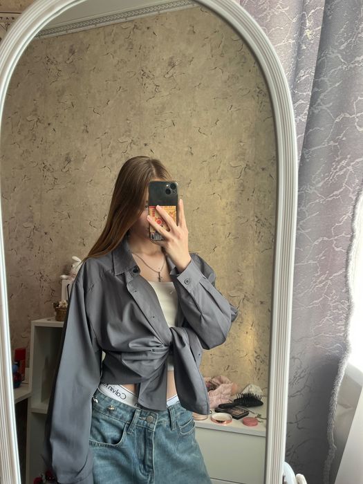 Продам серую рубашку