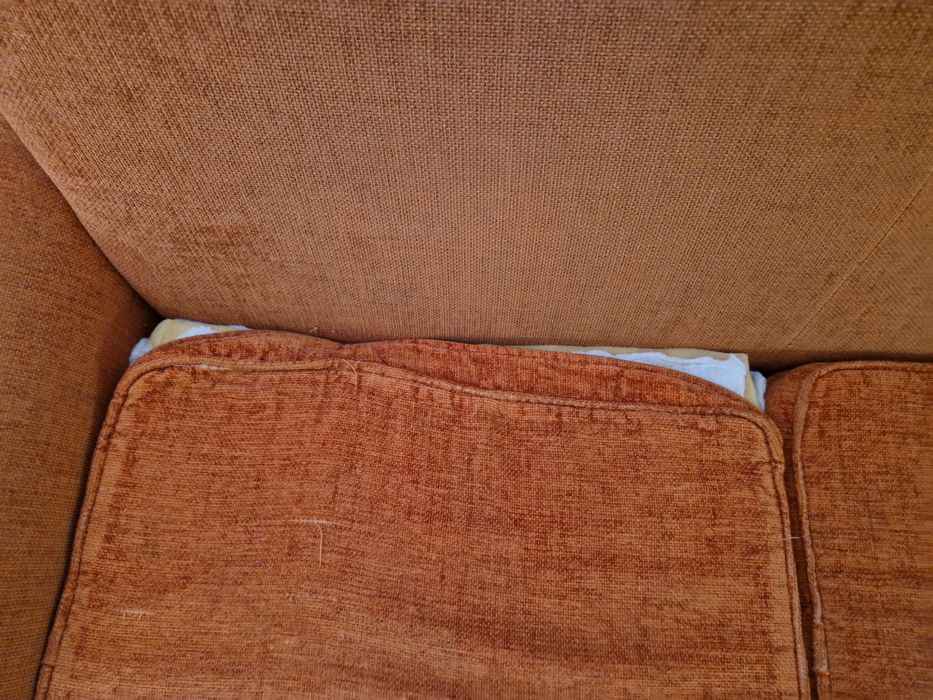 Двуместен диван нера, тегаем.