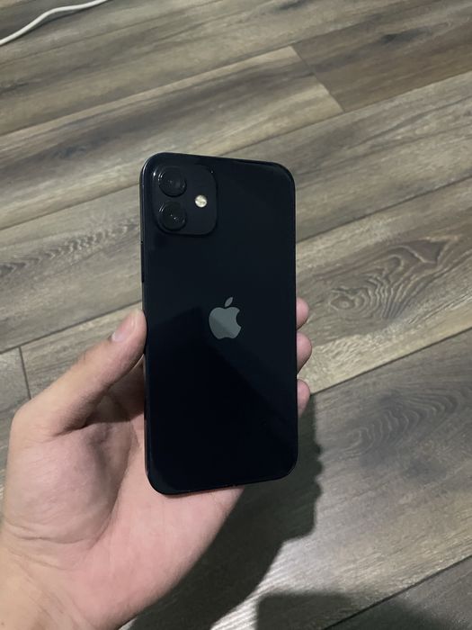 iPhone 12 128gb.