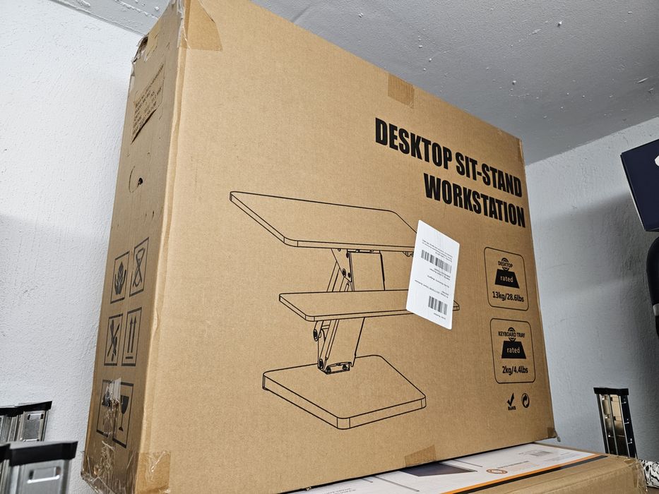 Регулируема стойка за монитор и клавиатура MacLean