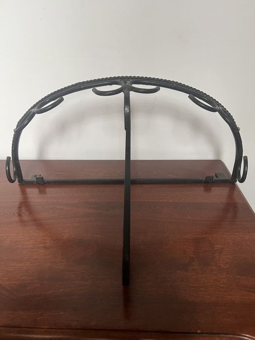 Consola metalica