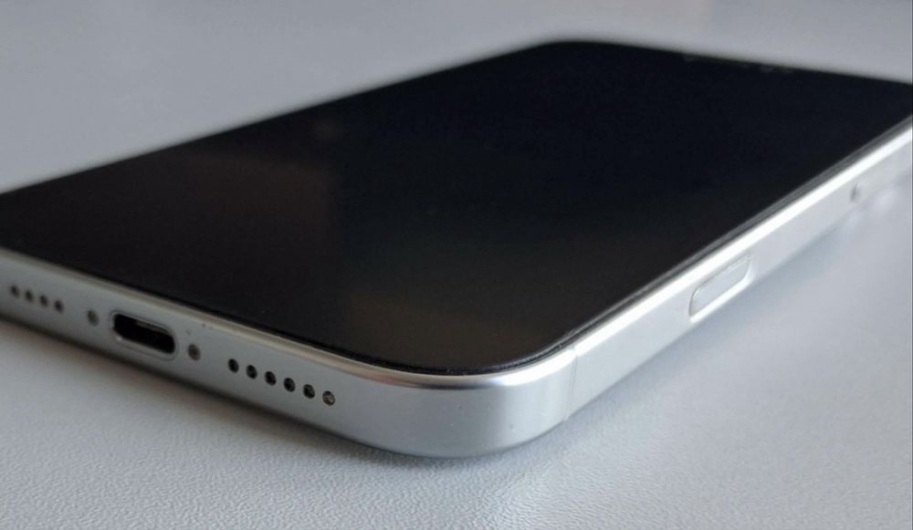 Перфектен iPhone 16 Pro Max, White Titanium, 256 GB