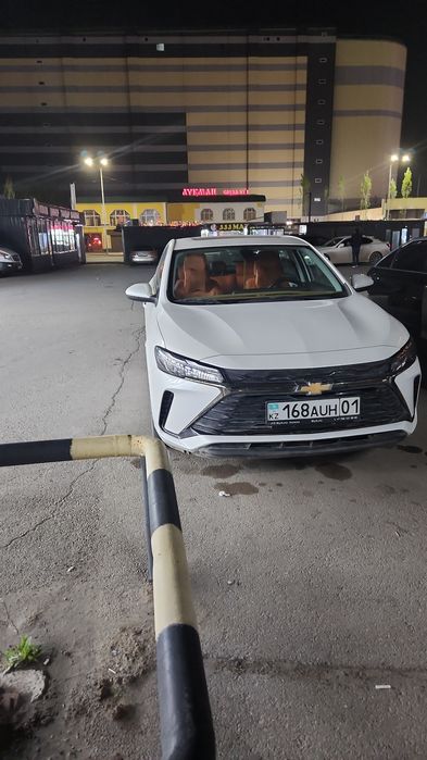 Продам машину Chevrolet Monza