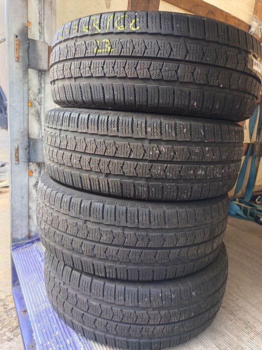 Anvelope MS iarna 235 65 16c nexen 2023 6.5-7mm 121/119