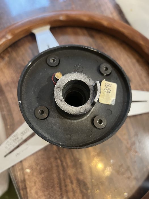 Оригинальный адаптер для руля Nardi на audi