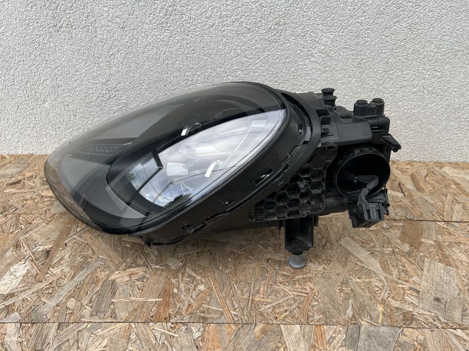 Far stanga Porsche Cayenne 9Y Full LED Adaptiv Original Europa