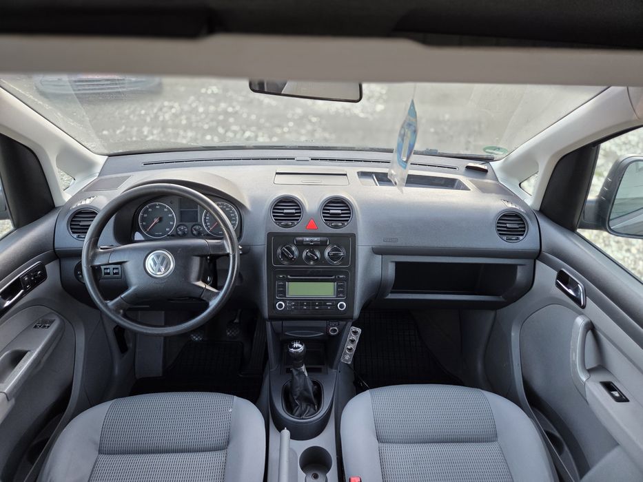 VW Caddy Life 7 locuri