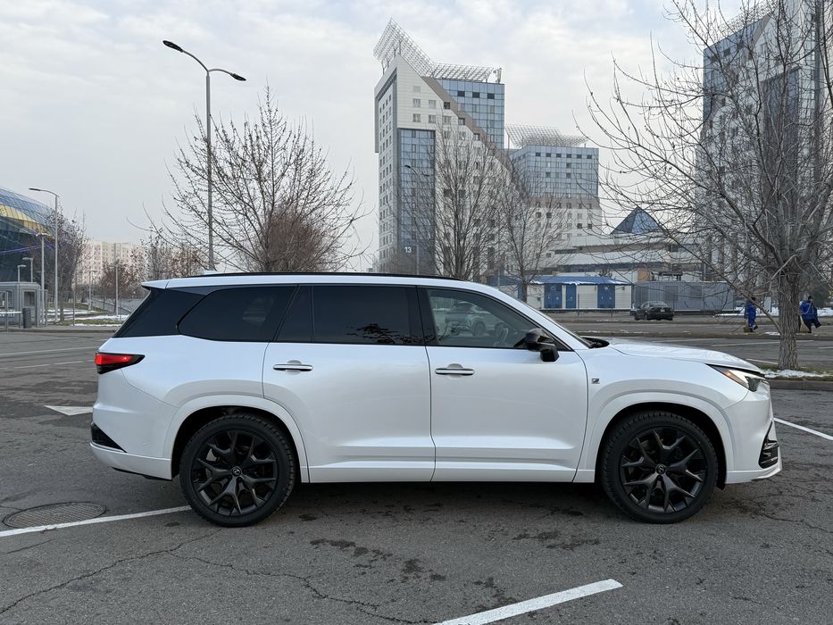 Lexus TX500h F sport