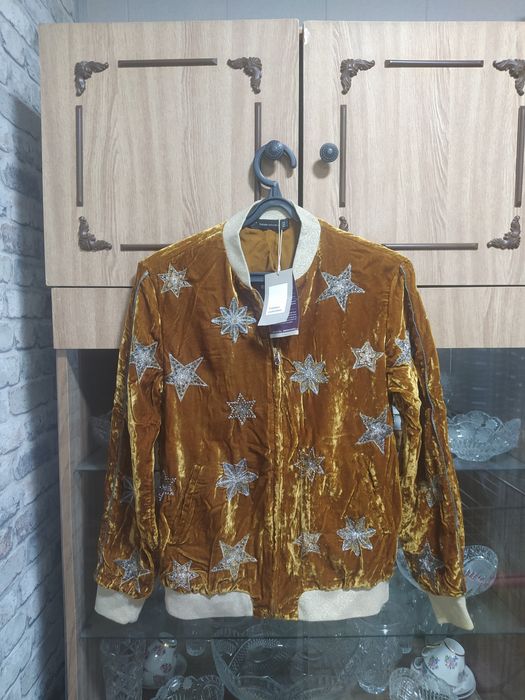 Курточка на девочку